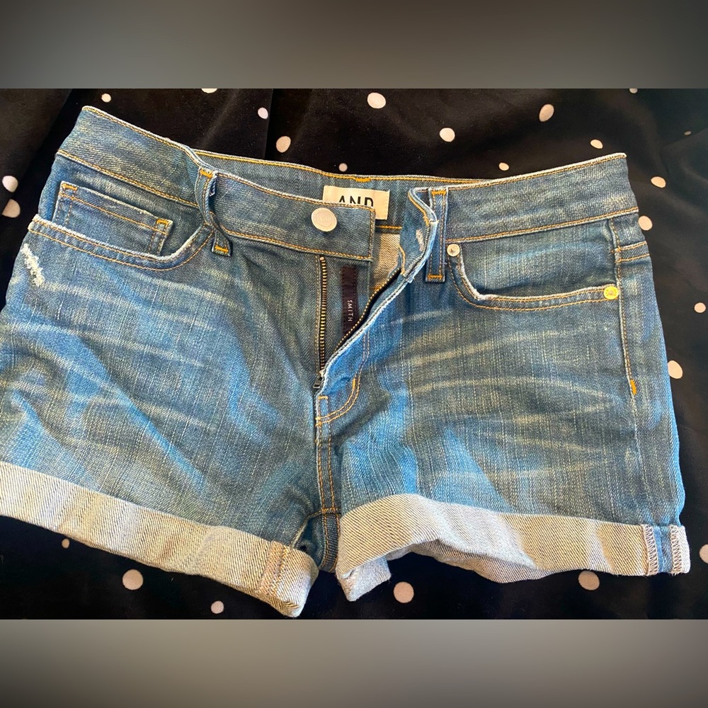 A.N.D. Women’s Jean shorts
